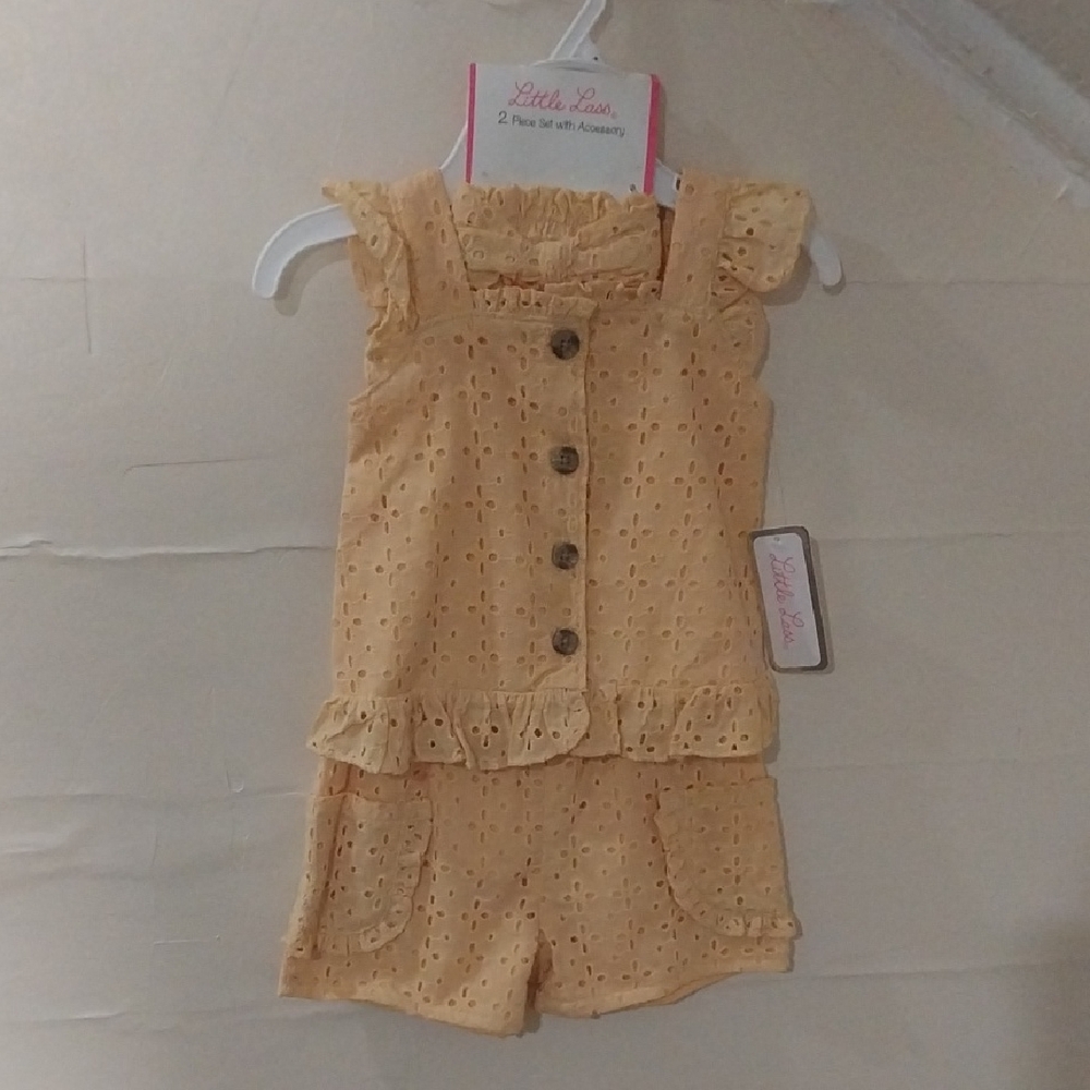 Little Lass 2pc Set With Accesory  in Soft Yellow